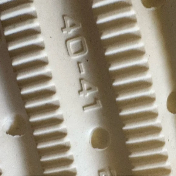 SHEIN Pink Bow Women's Slippers - Picture 7 of 7